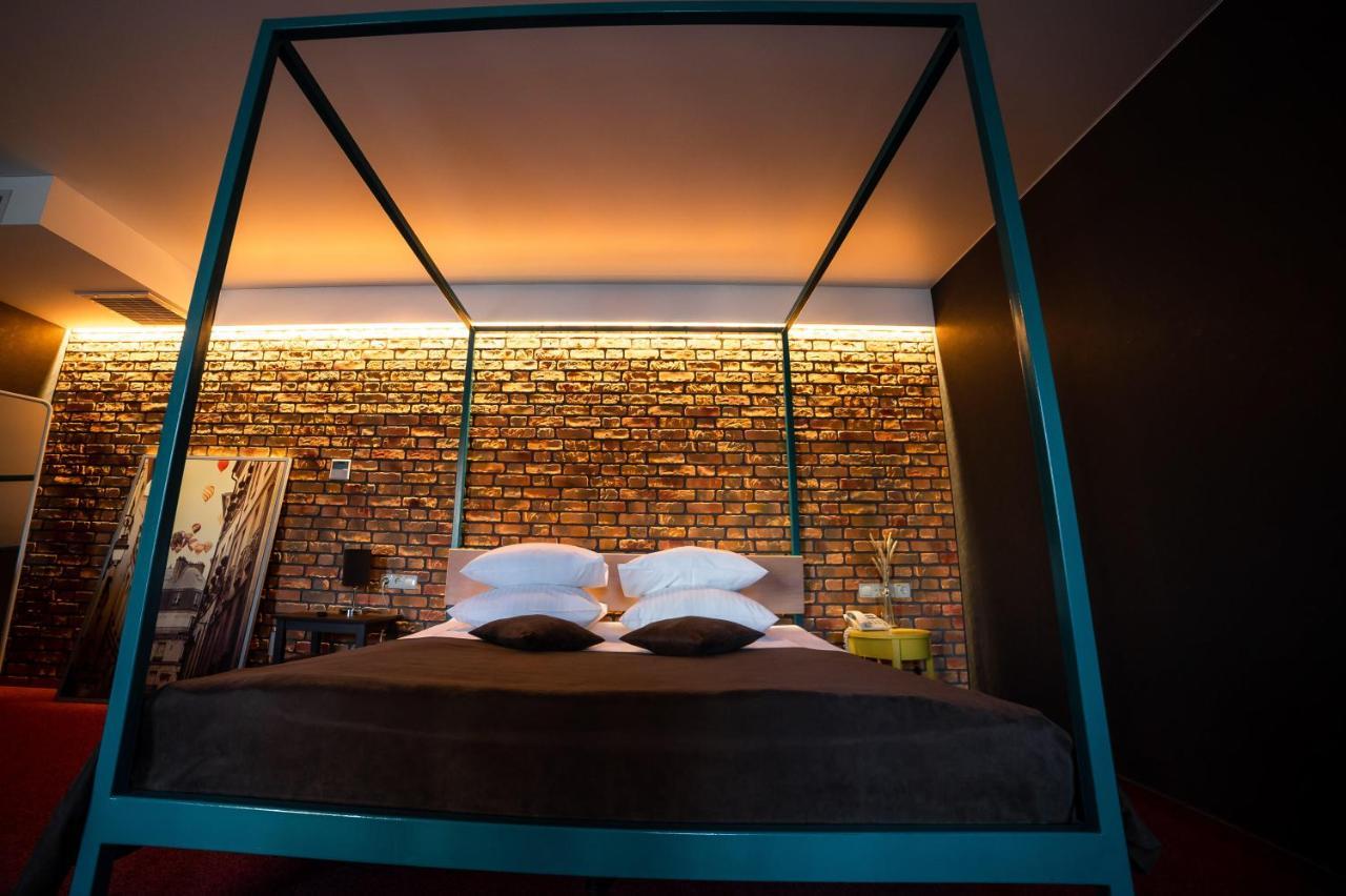 Sribni Leleky Hotel&Spa Lutsʼk Exterior foto